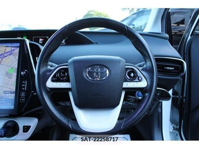 Toyota PRIUS PHV 2017-06 376979-14