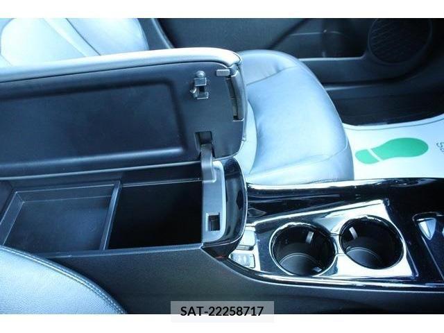 Toyota PRIUS PHV 2017-06 376979-18