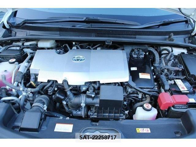 Toyota PRIUS PHV 2017-06 376979-17