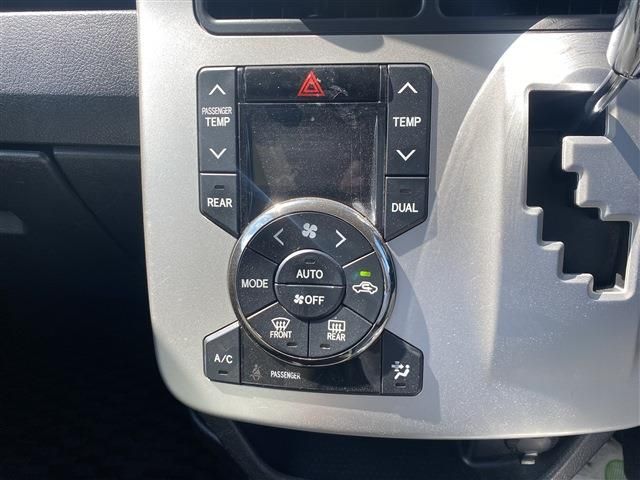 Toyota NOAH 2012-02 27748-19