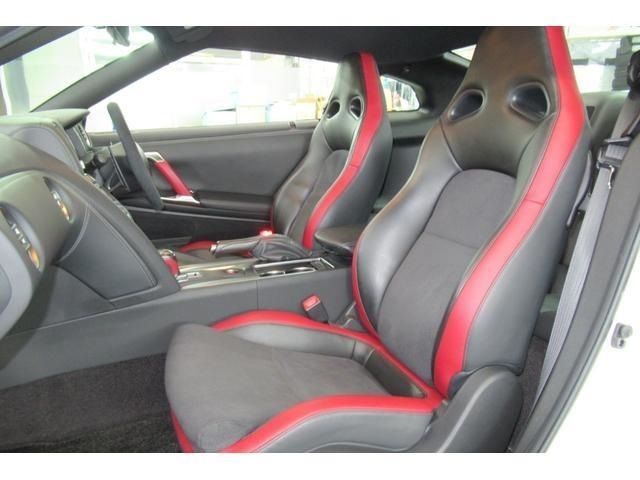 Nissan GT-R 2008-06 10991-6
