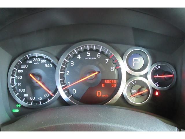 Nissan GT-R 2008-06 10991-24