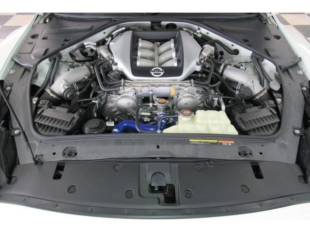 Nissan GT-R 2008-06 10991-18