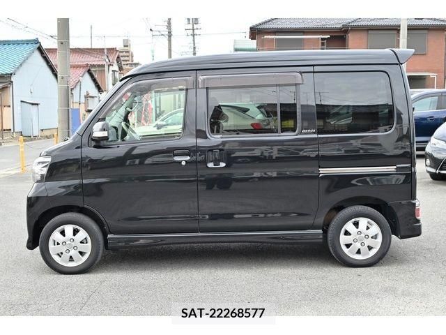 Daihatsu ATRAI WAGON 2015-06 260867-8
