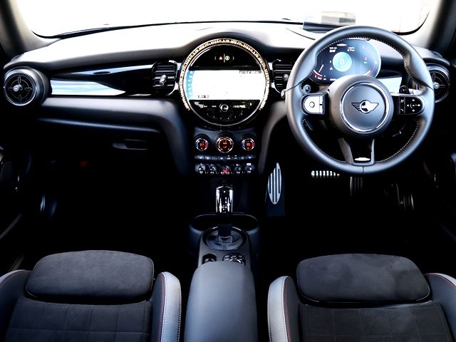 Bmw MINI 2021-06 24978-1