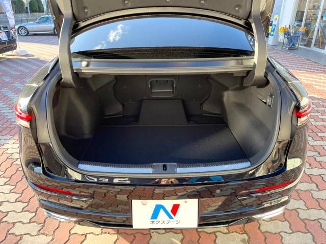 Toyota CROWN 2023-01 182891-10