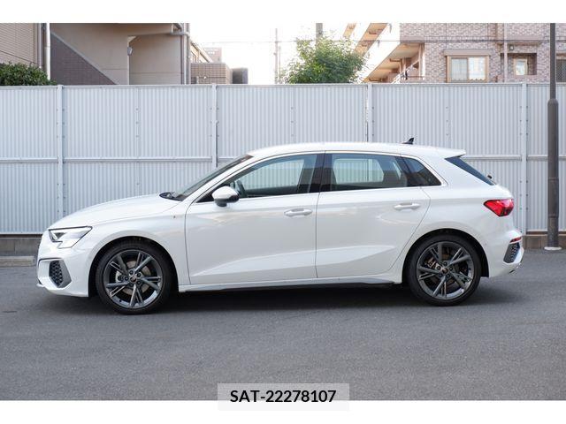 Audi A3 2023-06 212189-1