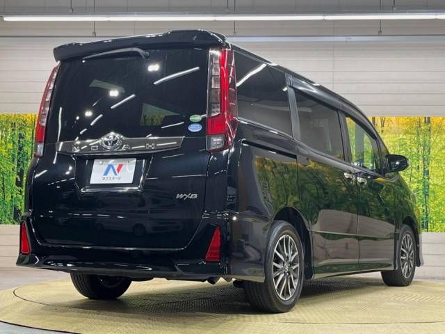 Toyota NOAH 2016-12 187332-17