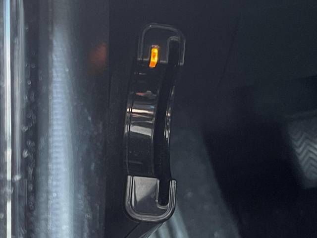 Toyota NOAH 2016-12 187332-7