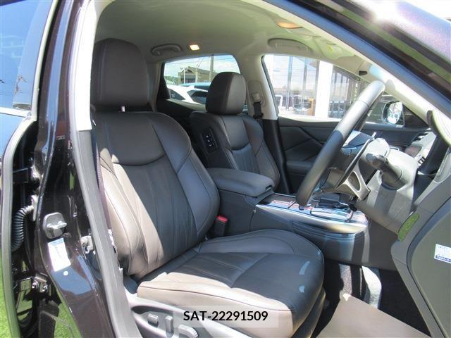 Nissan FUGA 2018-01 334233-3