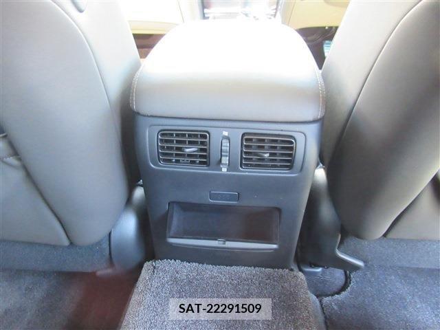 Nissan FUGA 2018-01 334233-25
