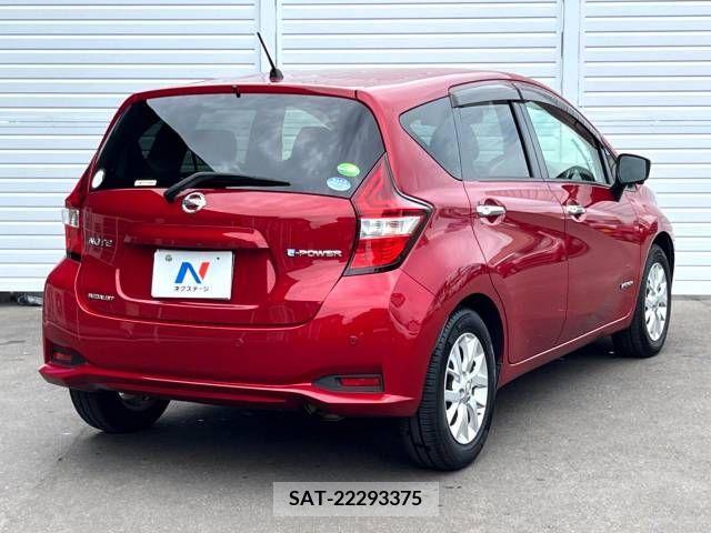 Nissan NOTE 2016-11 392966-17