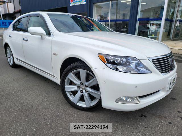 Lexus LS 2008-01 388130-0