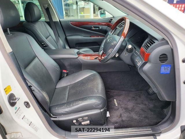 Lexus LS 2008-01 388130-3