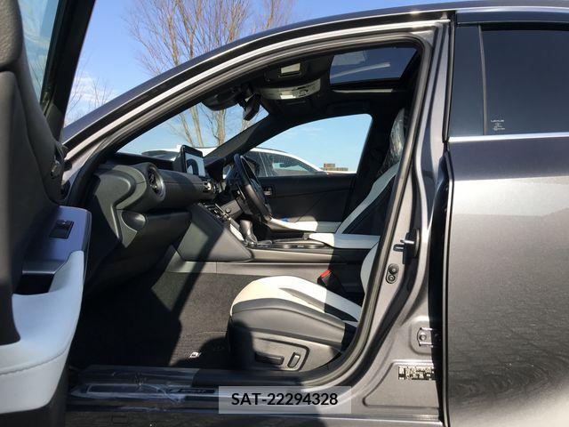 Lexus IS 2022-07 388129-26