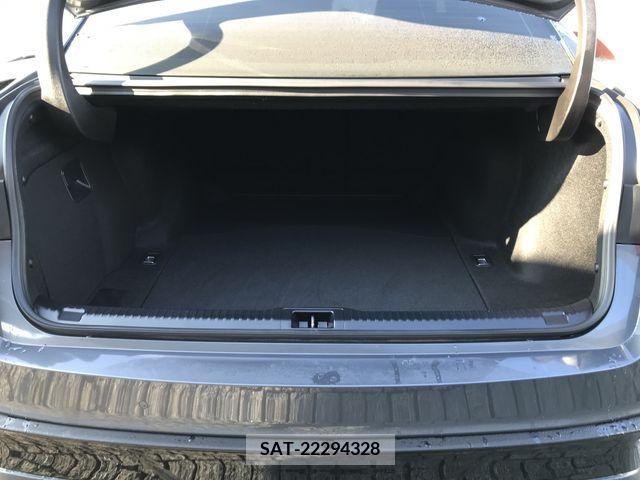 Lexus IS 2022-07 388129-28