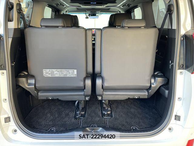 Toyota ALPHARD 2021-10 215924-20