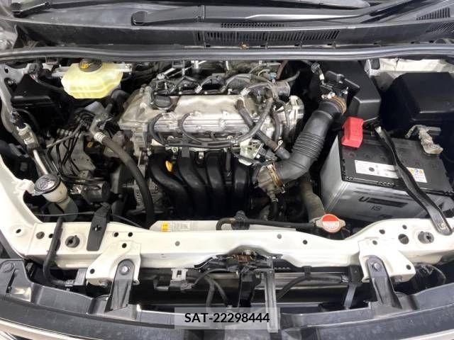 Toyota VOXY 2016-08 210849-19