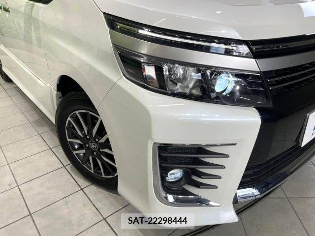 Toyota VOXY 2016-08 210849-13