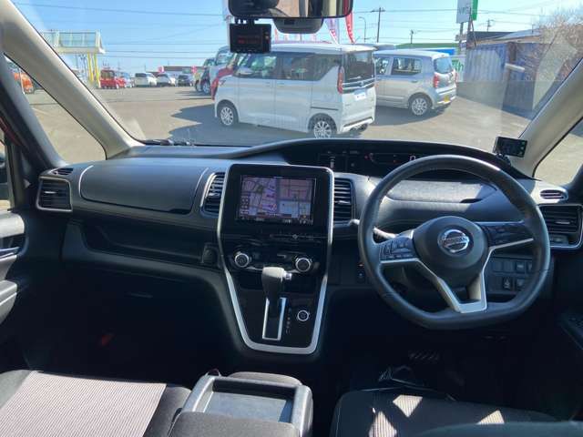Nissan SERENA 2018-08 24807-2
