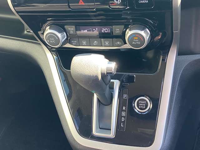 Nissan SERENA 2018-08 24807-10