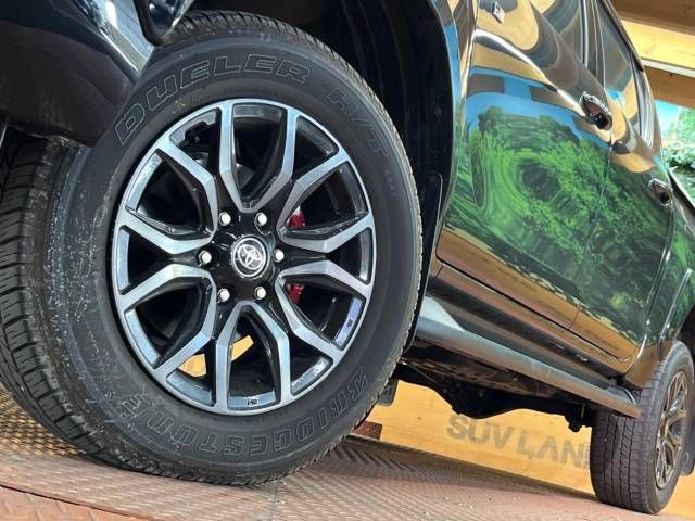 Toyota HILUX 2022-04 193177-15