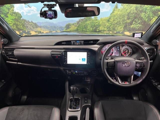 Toyota HILUX 2022-04 193177-1