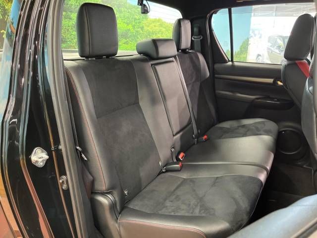 Toyota HILUX 2022-04 193177-13