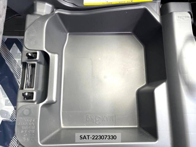 Daihatsu WAKE 2016-09 330281-11