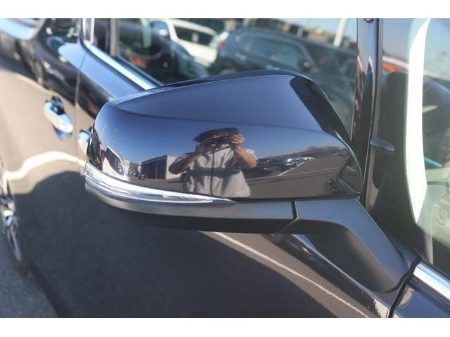 Toyota VELLFIRE 2018-08 183652-6