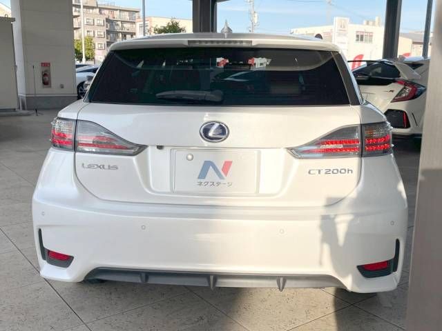 Lexus CT 2016-11 183732-15