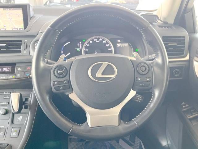 Lexus CT 2016-11 183732-11