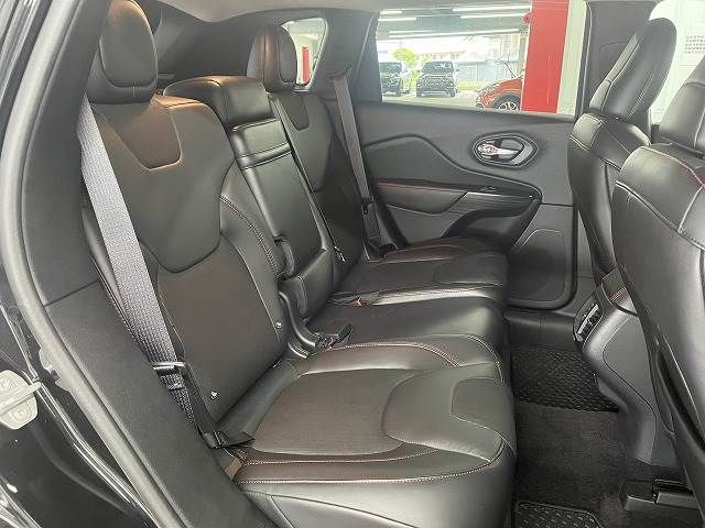 Jeep CHEROKEE 2016-09 17762-4