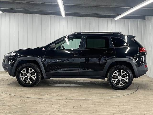 Jeep CHEROKEE 2016-09 17762-14
