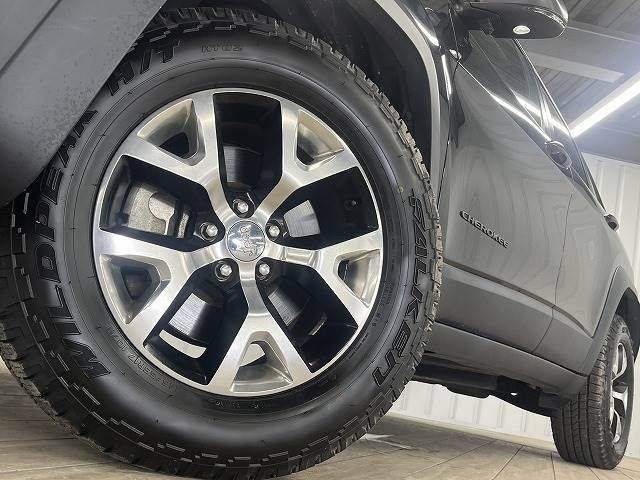 Jeep CHEROKEE 2016-09 17762-18