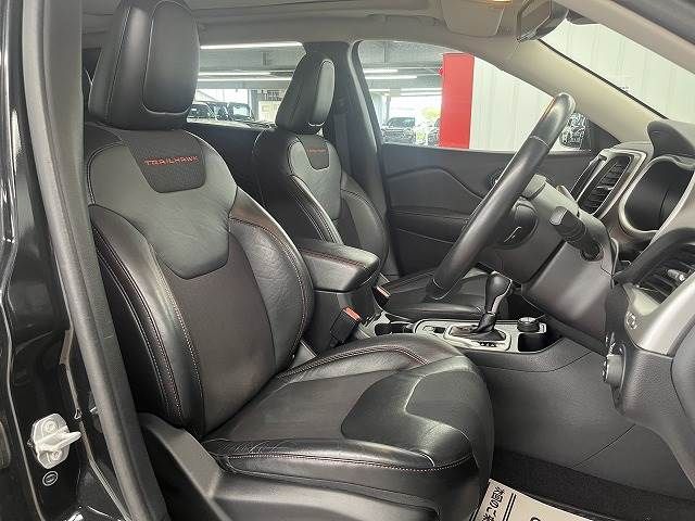 Jeep CHEROKEE 2016-09 17762-3