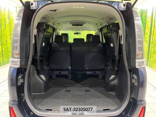 Toyota VOXY 2015-02 289157-11