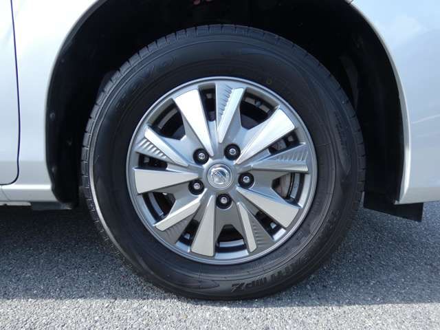 Nissan SERENA 2018-01 6815-10