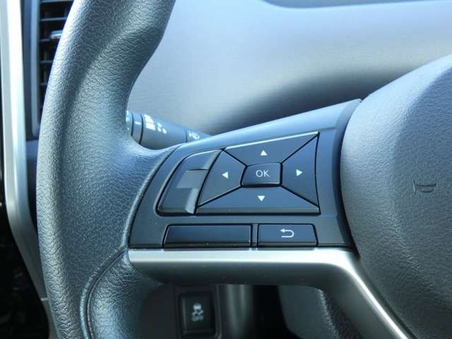 Nissan SERENA 2018-01 6815-14