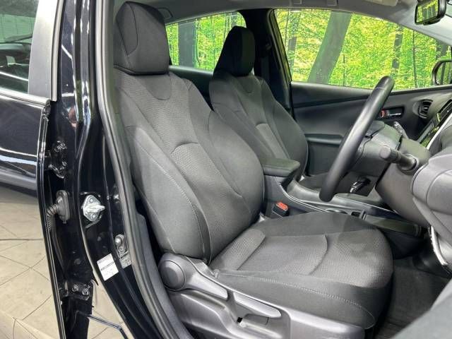 Toyota PRIUS 2021-01 28318-8