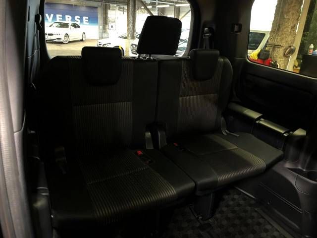 Toyota VOXY 2019-02 196484-10