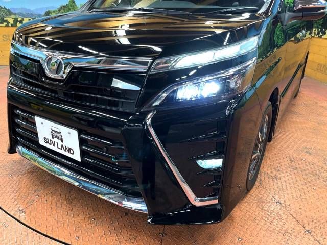 Toyota VOXY 2019-02 196484-13