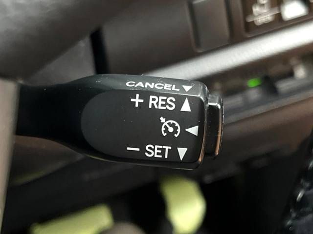 Toyota VOXY 2019-02 196484-5