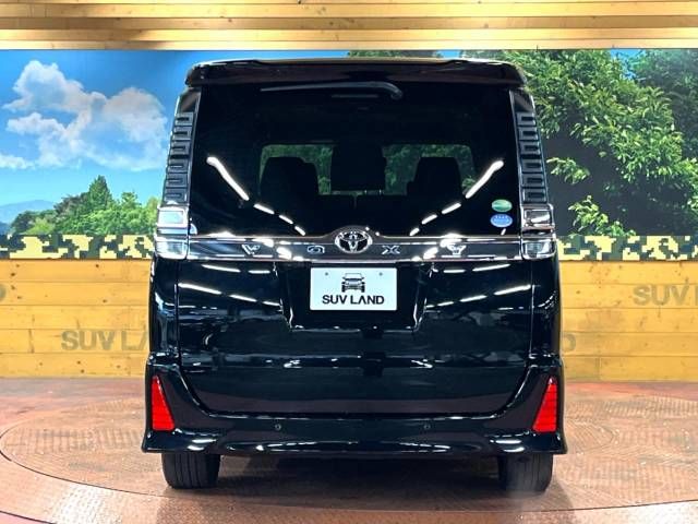 Toyota VOXY 2019-02 196484-16