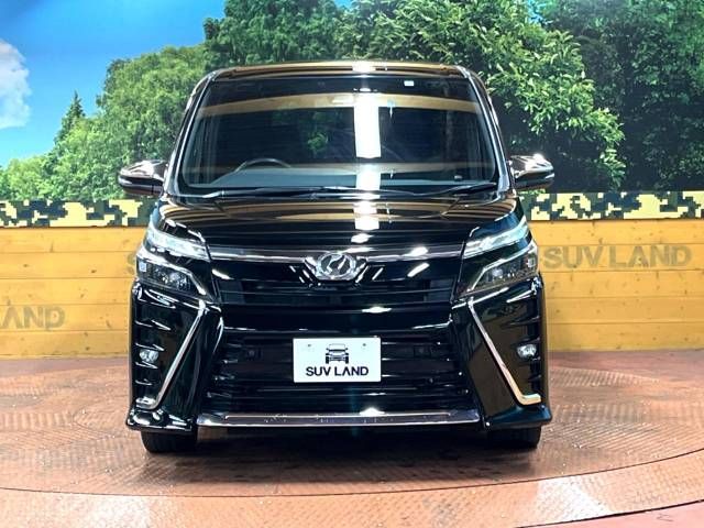 Toyota VOXY 2019-02 196484-15