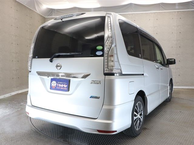 Nissan SERENA 2015-09 11621-1