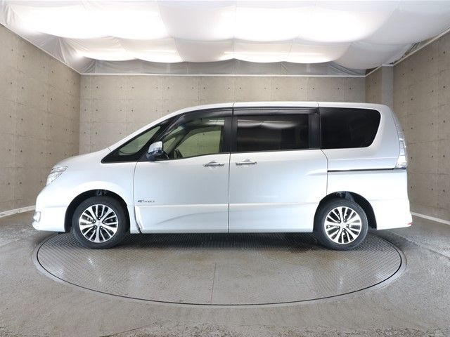 Nissan SERENA 2015-09 11621-25