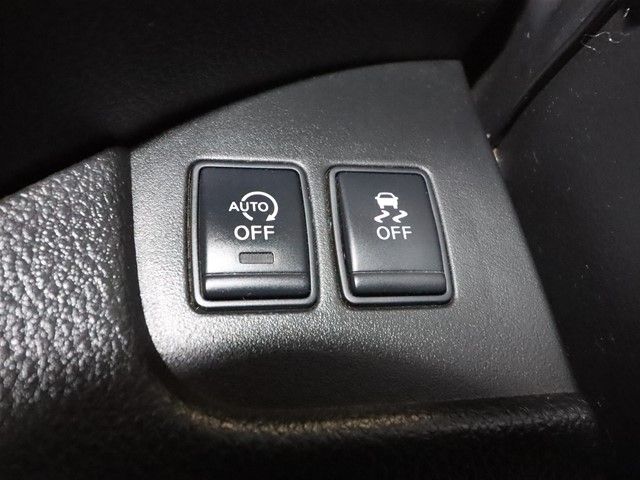 Nissan SERENA 2015-09 11621-13