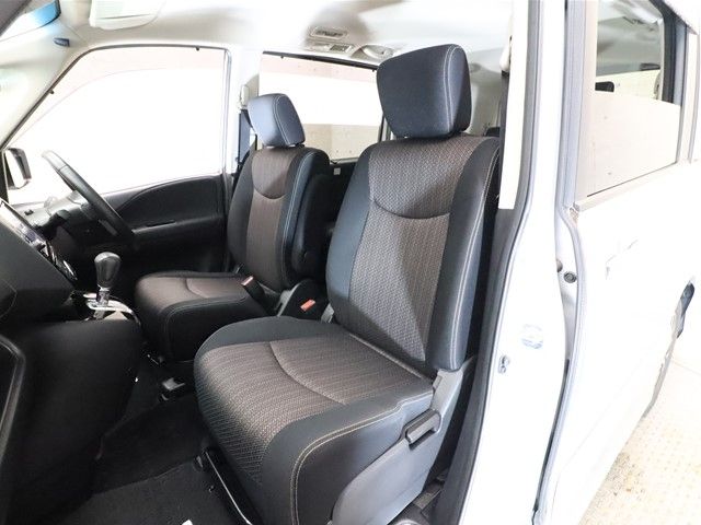 Nissan SERENA 2015-09 11621-5
