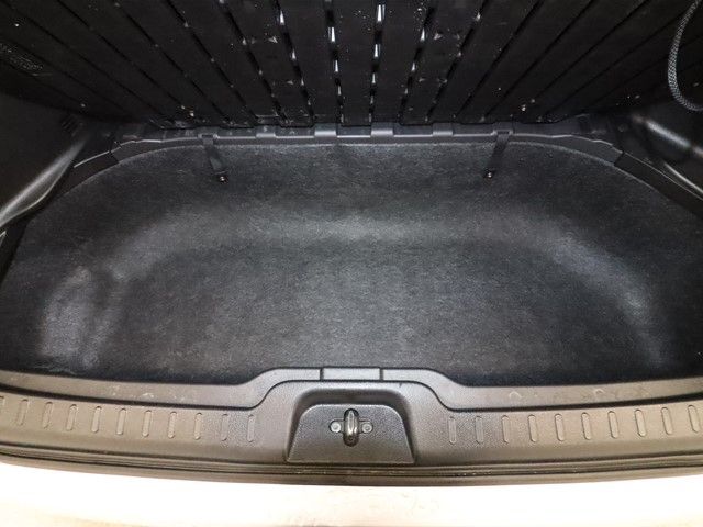 Nissan SERENA 2015-09 11621-9
